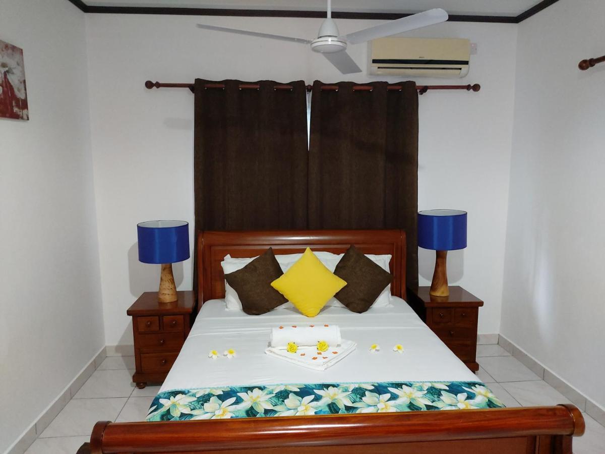 Leo'S Petit Villa Annex Praslin Exterior photo
