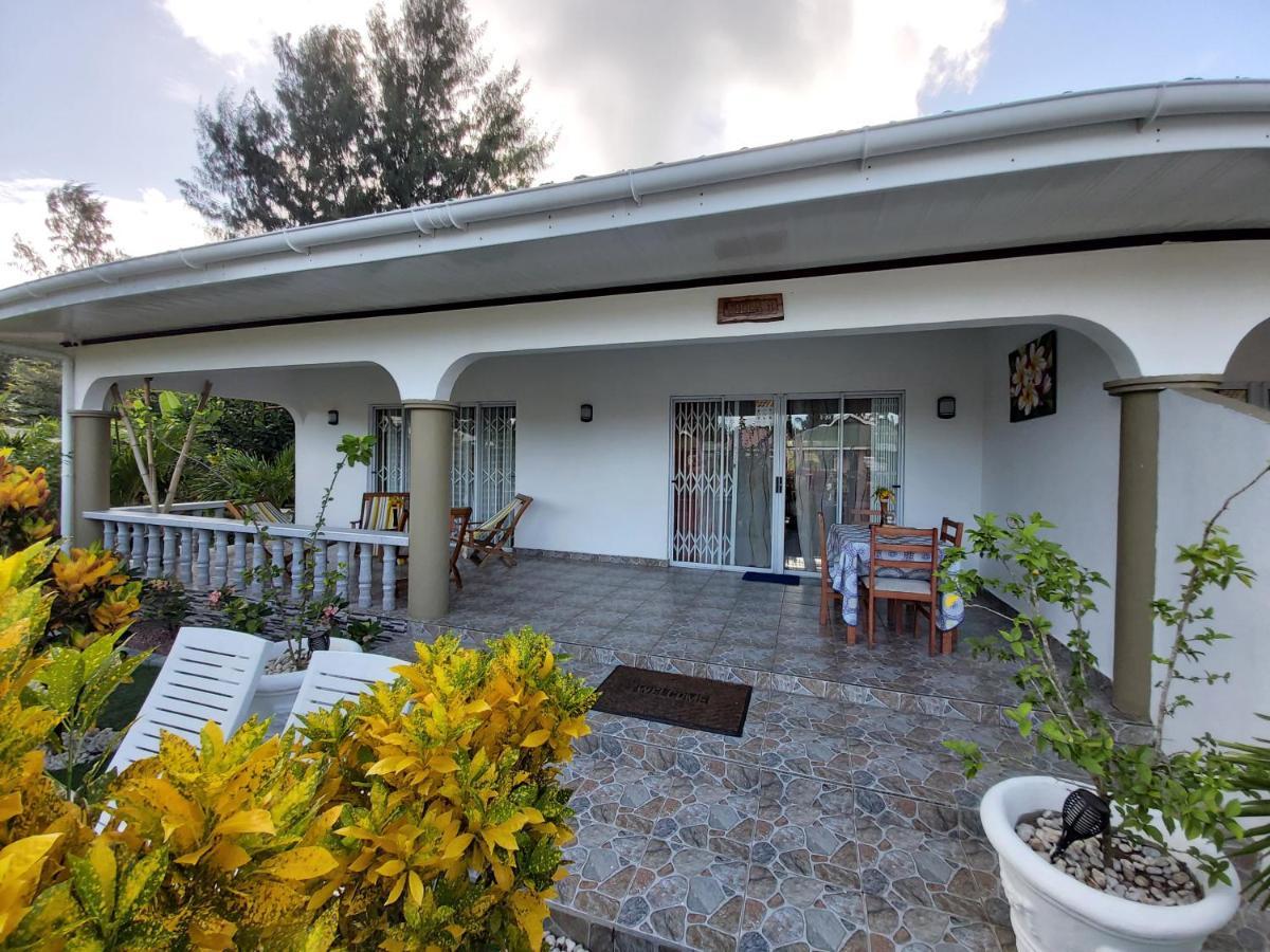 Leo'S Petit Villa Annex Praslin Exterior photo